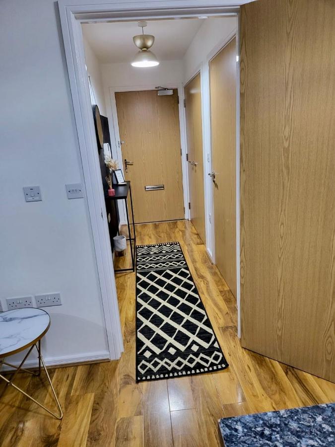 Modern & Stylish Apartment - Whyte Place Salford Манчестър Екстериор снимка